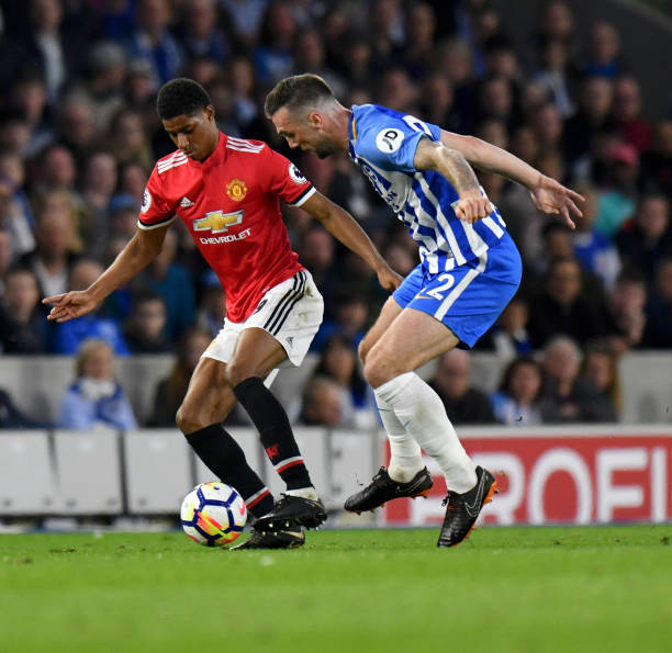 对足球场上 对足球场上