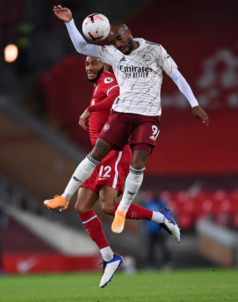 足中场凯特 足中场凯特