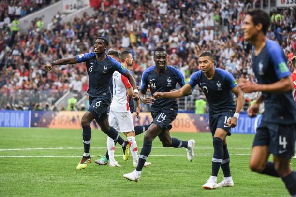 他在场上表 他在场上表